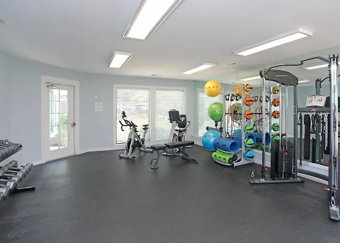 Northcliffe 404 I Fully Furnished 1 Bedroom 1bth